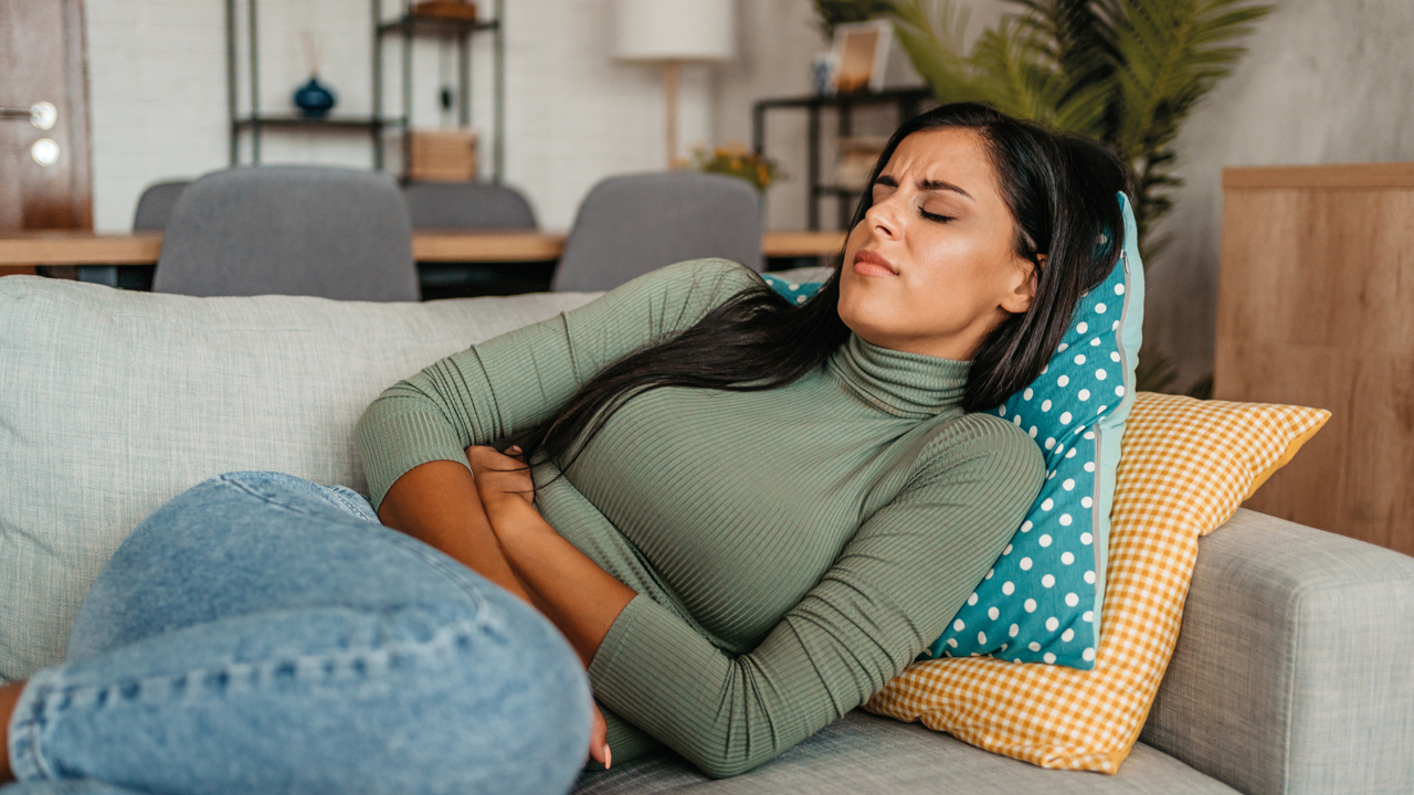 woman-with-sore-stomach